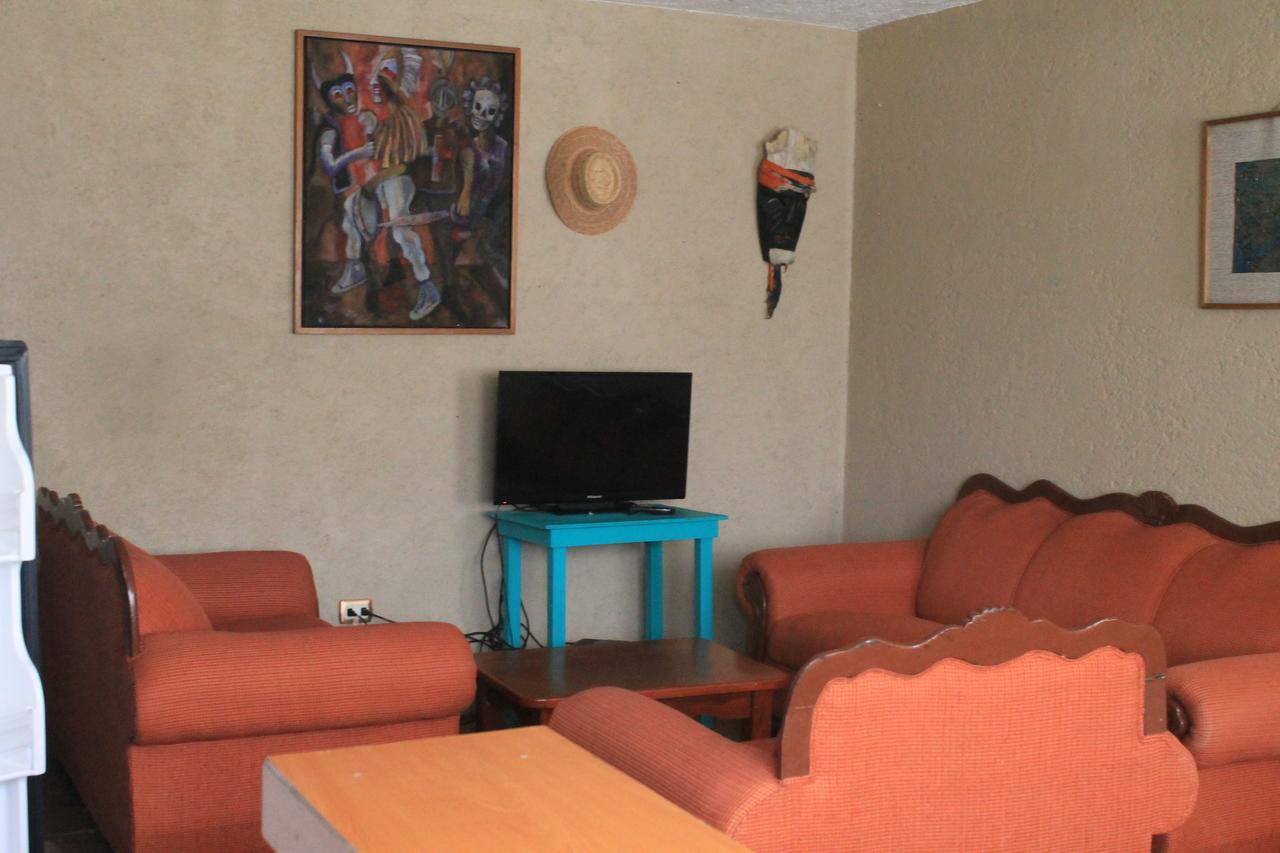 Hotel Las Fumarolas De Don Goyo 촐룰라 외부 사진