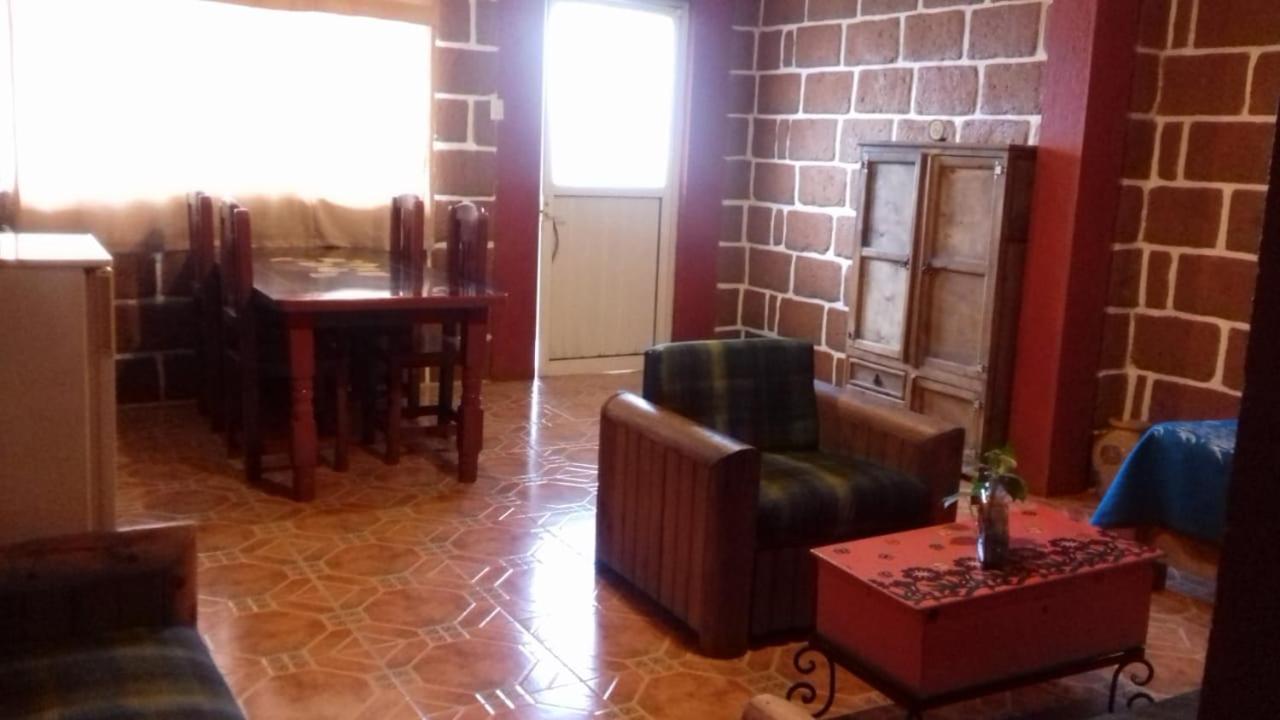 Hotel Las Fumarolas De Don Goyo 촐룰라 외부 사진