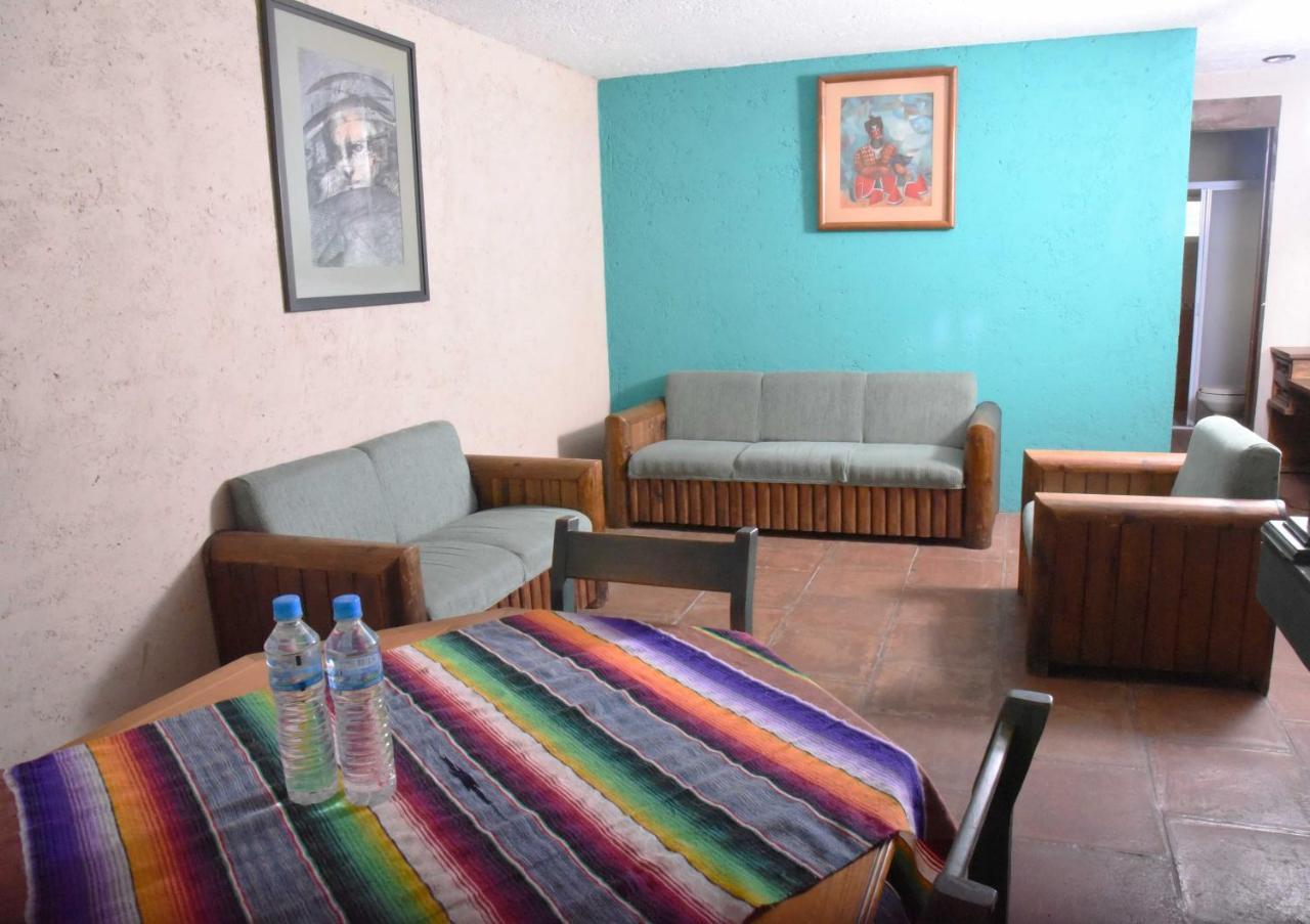 Hotel Las Fumarolas De Don Goyo 촐룰라 외부 사진